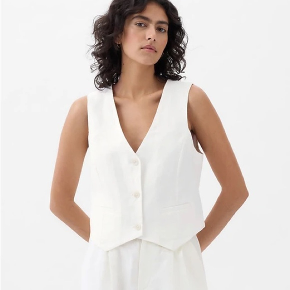 GAP Linen-Cotton Vest